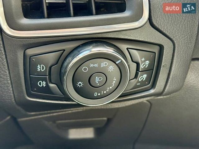 Серый Форд Фокус, объемом двигателя 1.56 л и пробегом 297 тыс. км за 7500 $, фото 16 на Automoto.ua