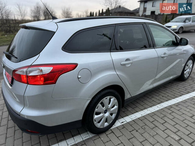 Серый Форд Фокус, объемом двигателя 2 л и пробегом 253 тыс. км за 8600 $, фото 10 на Automoto.ua