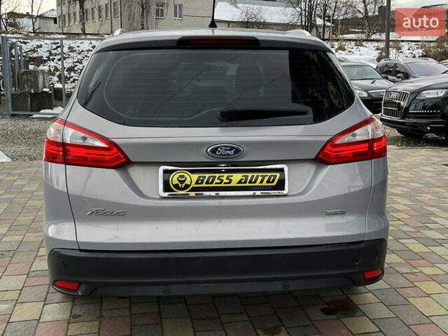 Серый Форд Фокус, объемом двигателя 1.56 л и пробегом 234 тыс. км за 8500 $, фото 5 на Automoto.ua