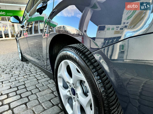 Сірий Форд Фокус, об'ємом двигуна 1.6 л та пробігом 219 тис. км за 9250 $, фото 48 на Automoto.ua