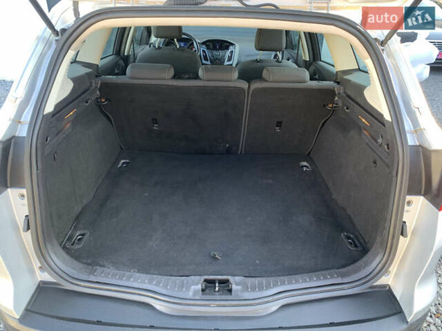 Форд Фокус 2013 в Ровно на Automoto.ua Серый Форд Фокус, объемом двигателя 1.6 л и пробегом 236 тыс. км за 7950 $, фото 14 на Automoto.ua