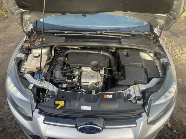 Сірий Форд Фокус, об'ємом двигуна 1 л та пробігом 208 тис. км за 1418 $, фото 2 на Automoto.ua