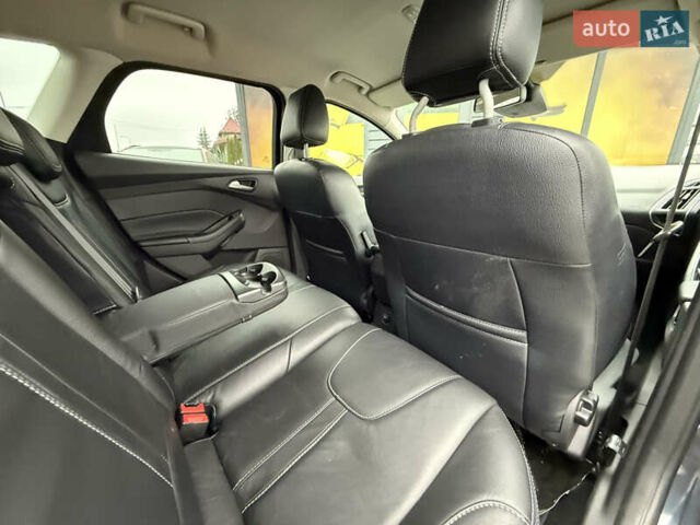 Серый Форд Фокус, объемом двигателя 1.6 л и пробегом 232 тыс. км за 9200 $, фото 33 на Automoto.ua