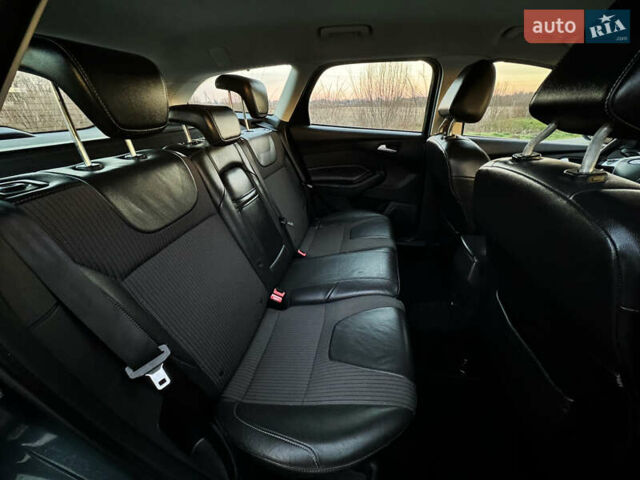 Сірий Форд Фокус, об'ємом двигуна 1.6 л та пробігом 219 тис. км за 9250 $, фото 138 на Automoto.ua