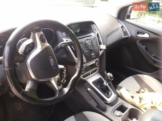 Серый Форд Фокус, объемом двигателя 1 л и пробегом 300 тыс. км за 7333 $, фото 11 на Automoto.ua