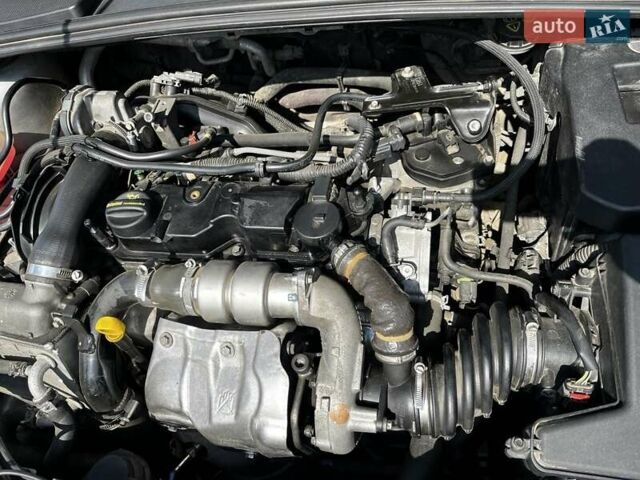 Форд Фокус 2013 в Новоукраинке на Automoto.ua Серый Форд Фокус, объемом двигателя 1.6 л и пробегом 257 тыс. км за 7900 $, фото 20 на Automoto.ua