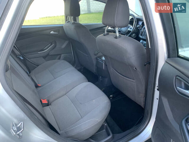 Форд Фокус 2013 в Ровно на Automoto.ua Серый Форд Фокус, объемом двигателя 1.6 л и пробегом 236 тыс. км за 7950 $, фото 23 на Automoto.ua