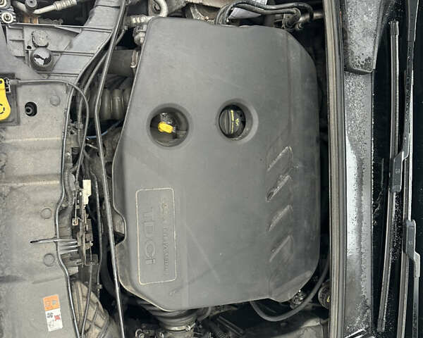 Сірий Форд Фокус, об'ємом двигуна 1.56 л та пробігом 205 тис. км за 8350 $, фото 22 на Automoto.ua