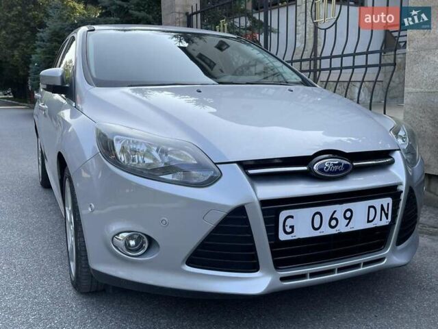 Серый Форд Фокус, объемом двигателя 1.6 л и пробегом 224 тыс. км за 8500 $, фото 13 на Automoto.ua