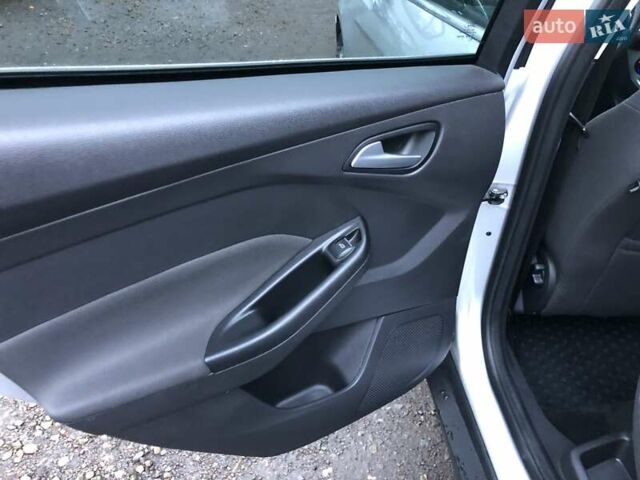 Серый Форд Фокус, объемом двигателя 1.6 л и пробегом 209 тыс. км за 7500 $, фото 26 на Automoto.ua