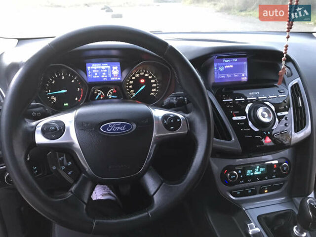 Форд Фокус 2013 в Львове на Automoto.ua Серый Форд Фокус, объемом двигателя 1.56 л и пробегом 259 тыс. км за 8400 $, фото 36 на Automoto.ua