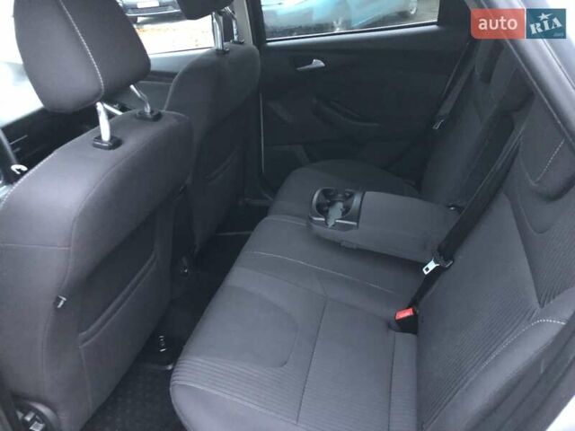 Серый Форд Фокус, объемом двигателя 1.6 л и пробегом 209 тыс. км за 7500 $, фото 29 на Automoto.ua