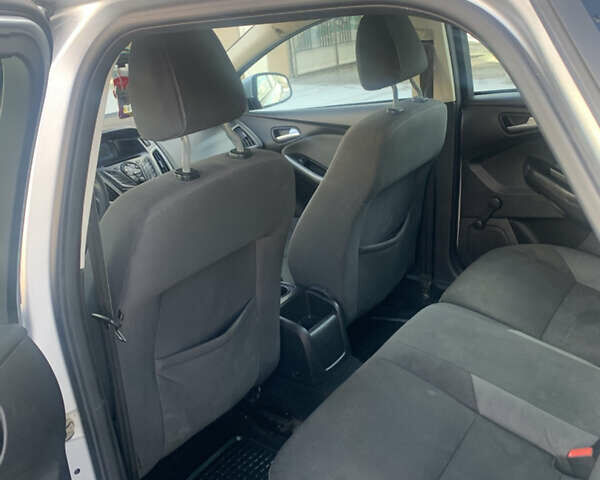 Сірий Форд Фокус, об'ємом двигуна 1.56 л та пробігом 311 тис. км за 6500 $, фото 4 на Automoto.ua