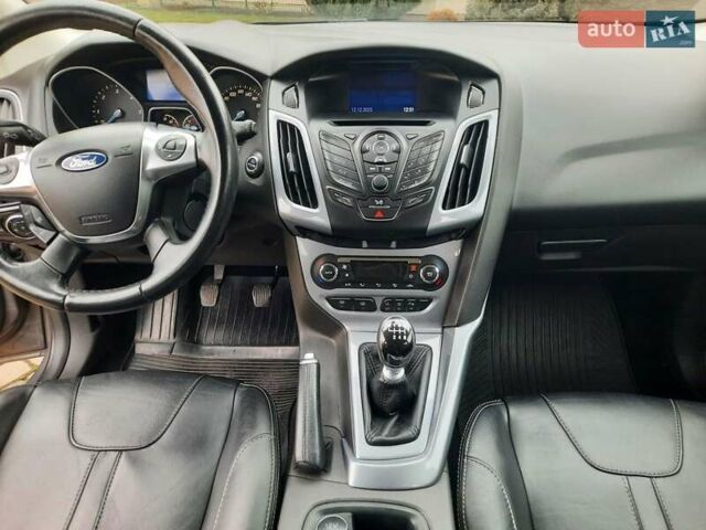 Серый Форд Фокус, объемом двигателя 1.6 л и пробегом 258 тыс. км за 8299 $, фото 65 на Automoto.ua