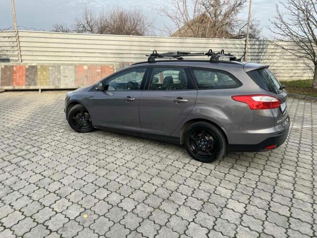 Сірий Форд Фокус, об'ємом двигуна 1 л та пробігом 213 тис. км за 6600 $, фото 1 на Automoto.ua