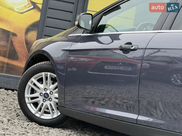 Серый Форд Фокус, объемом двигателя 1.6 л и пробегом 232 тыс. км за 9200 $, фото 17 на Automoto.ua