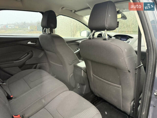 Сірий Форд Фокус, об'ємом двигуна 1.6 л та пробігом 230 тис. км за 8700 $, фото 35 на Automoto.ua
