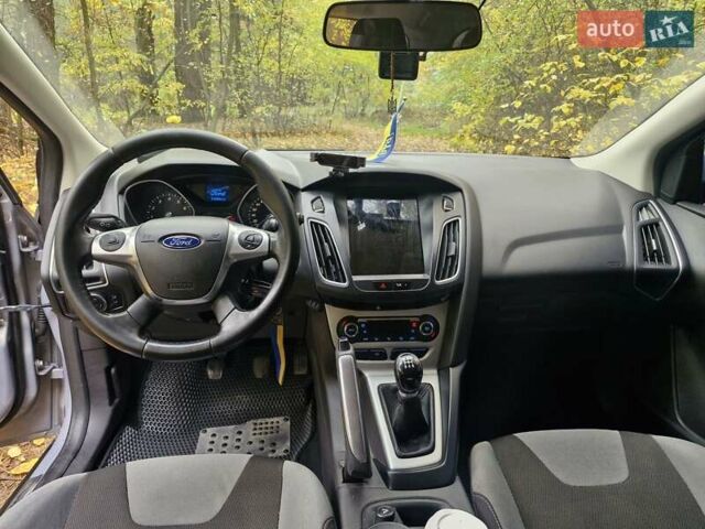 Сірий Форд Фокус, об'ємом двигуна 1 л та пробігом 80 тис. км за 7500 $, фото 29 на Automoto.ua