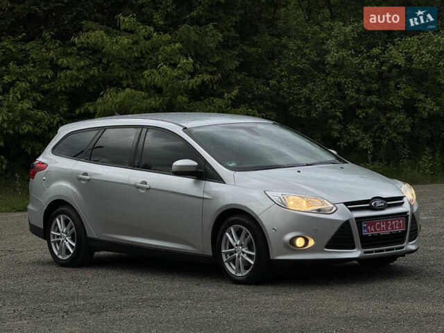 Серый Форд Фокус, объемом двигателя 1.6 л и пробегом 235 тыс. км за 7800 $, фото 17 на Automoto.ua