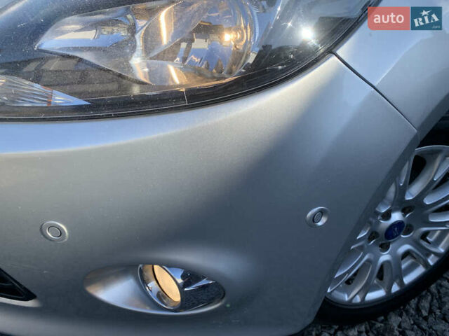 Форд Фокус 2013 в Ровно на Automoto.ua Серый Форд Фокус, объемом двигателя 1.6 л и пробегом 236 тыс. км за 7950 $, фото 45 на Automoto.ua