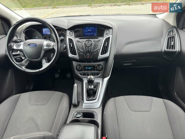 Серый Форд Фокус, объемом двигателя 1.6 л и пробегом 219 тыс. км за 8749 $, фото 82 на Automoto.ua