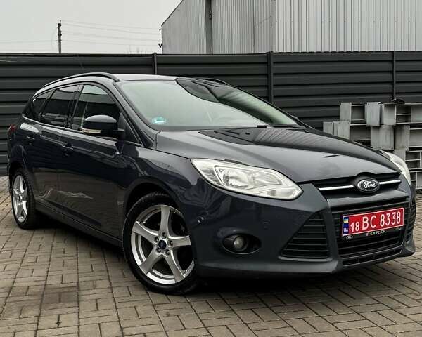 Серый Форд Фокус, объемом двигателя 1.6 л и пробегом 200 тыс. км за 8700 $, фото 7 на Automoto.ua