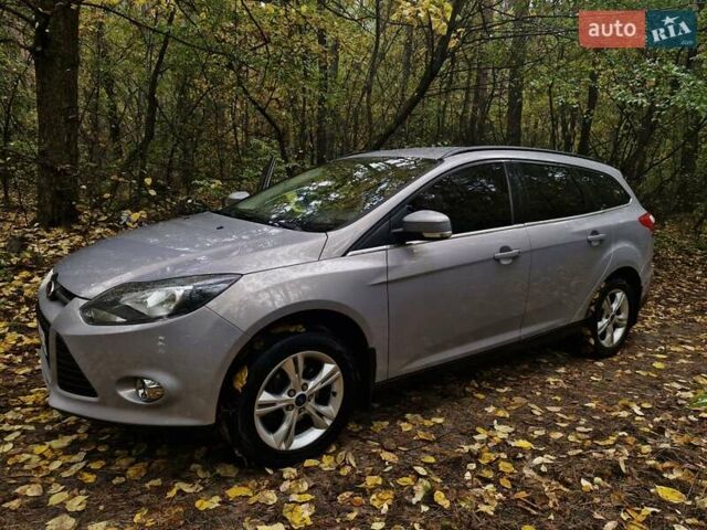 Сірий Форд Фокус, об'ємом двигуна 1 л та пробігом 80 тис. км за 7500 $, фото 7 на Automoto.ua