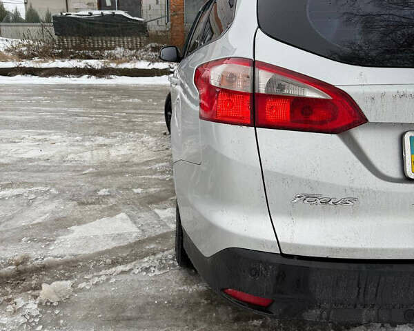 Серый Форд Фокус, объемом двигателя 1.6 л и пробегом 214 тыс. км за 7250 $, фото 5 на Automoto.ua