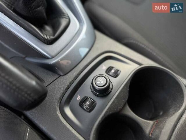 Сірий Форд Фокус, об'ємом двигуна 2 л та пробігом 193 тис. км за 7600 $, фото 23 на Automoto.ua