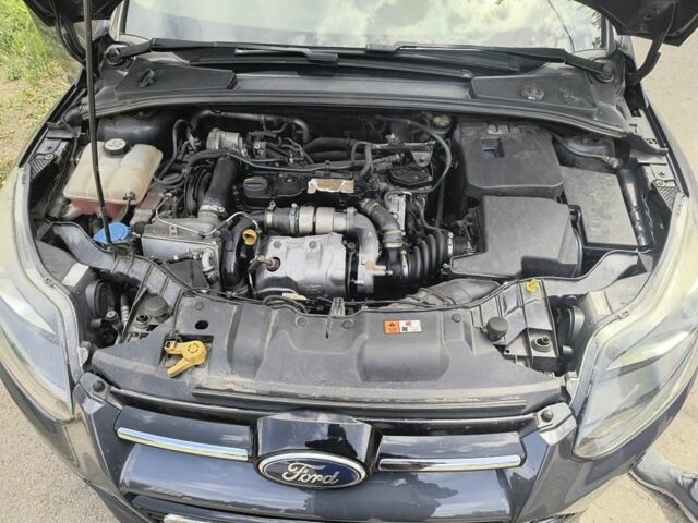 Серый Форд Фокус, объемом двигателя 1.6 л и пробегом 412 тыс. км за 8300 $, фото 7 на Automoto.ua