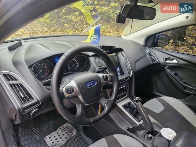 Сірий Форд Фокус, об'ємом двигуна 1 л та пробігом 80 тис. км за 7500 $, фото 20 на Automoto.ua