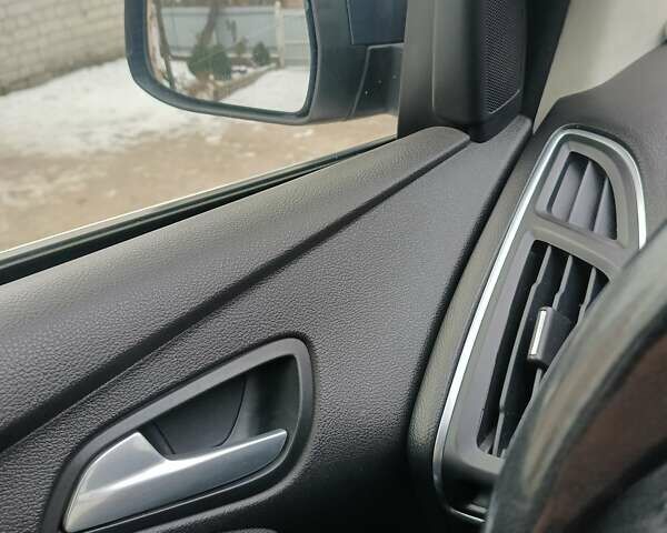 Сірий Форд Фокус, об'ємом двигуна 1 л та пробігом 168 тис. км за 6700 $, фото 27 на Automoto.ua