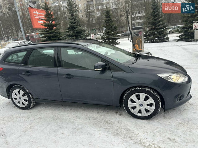 Сірий Форд Фокус, об'ємом двигуна 1.56 л та пробігом 205 тис. км за 8350 $, фото 3 на Automoto.ua