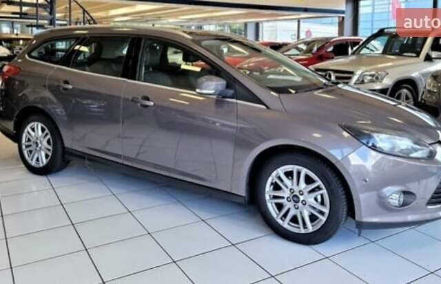 Серый Форд Фокус, объемом двигателя 1.56 л и пробегом 163 тыс. км за 10850 $, фото 8 на Automoto.ua