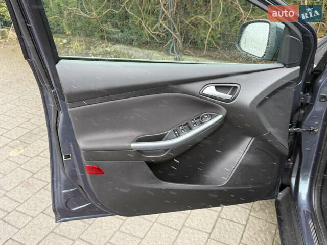 Сірий Форд Фокус, об'ємом двигуна 1.6 л та пробігом 230 тис. км за 8700 $, фото 40 на Automoto.ua