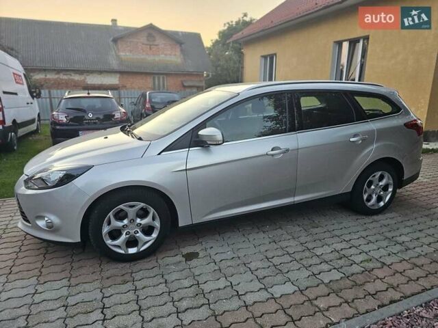Форд Фокус 2013 у Стрые на Automoto.ua Сірий Форд Фокус, об'ємом двигуна 1.6 л та пробігом 231 тис. км за 8300 $, фото 5 на Automoto.ua