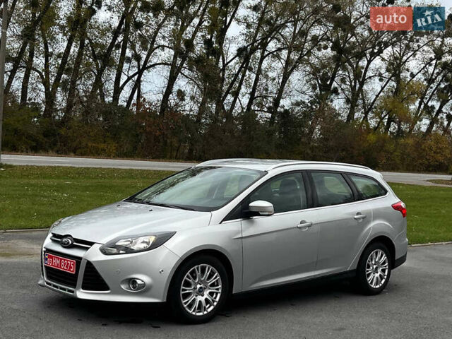 Форд Фокус 2013 в Житомире на Automoto.ua Серый Форд Фокус, объемом двигателя 1.6 л и пробегом 211 тыс. км за 8950 $, фото 11 на Automoto.ua