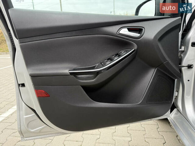 Серый Форд Фокус, объемом двигателя 1.56 л и пробегом 232 тыс. км за 7400 $, фото 16 на Automoto.ua