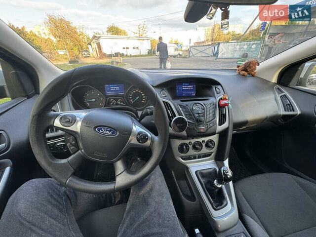 Форд Фокус 2013 у Львові на Automoto.ua Сірий Форд Фокус, об'ємом двигуна 1.56 л та пробігом 172 тис. км за 9100 $, фото 5 на Automoto.ua