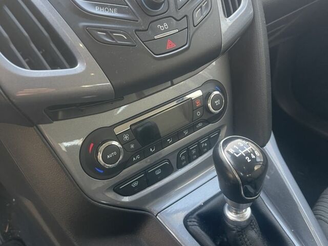 Сірий Форд Фокус, об'ємом двигуна 1 л та пробігом 208 тис. км за 1418 $, фото 8 на Automoto.ua