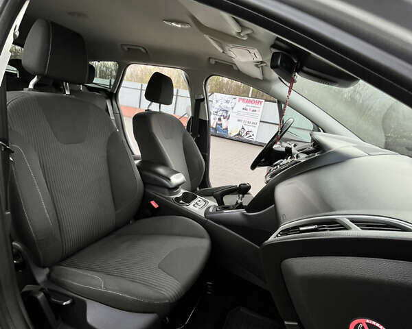 Сірий Форд Фокус, об'ємом двигуна 1.6 л та пробігом 259 тис. км за 8400 $, фото 29 на Automoto.ua