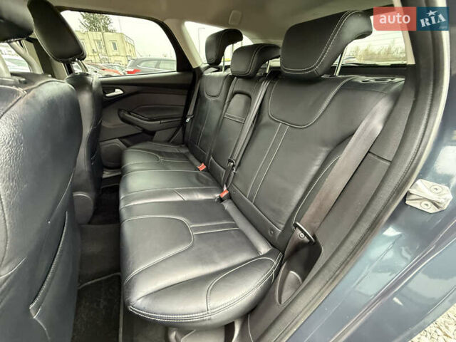 Серый Форд Фокус, объемом двигателя 1.6 л и пробегом 227 тыс. км за 8900 $, фото 42 на Automoto.ua