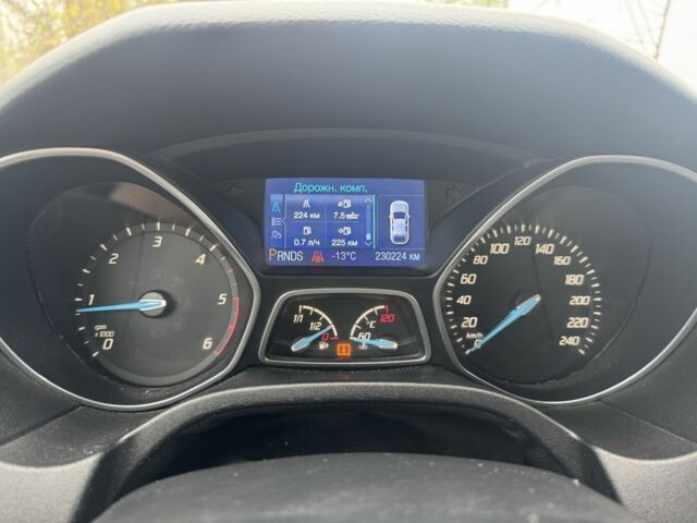 Форд Фокус 2013 в Броварах на Automoto.ua Серый Форд Фокус, объемом двигателя 2 л и пробегом 230 тыс. км за 5100 $, фото 5 на Automoto.ua