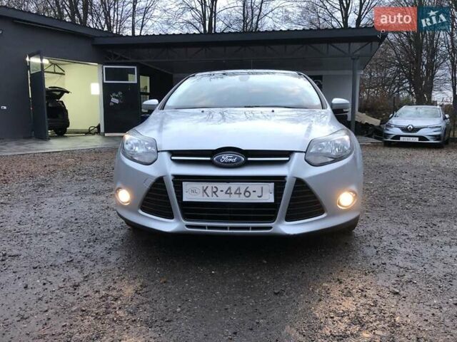 Серый Форд Фокус, объемом двигателя 1.6 л и пробегом 209 тыс. км за 7500 $, фото 2 на Automoto.ua
