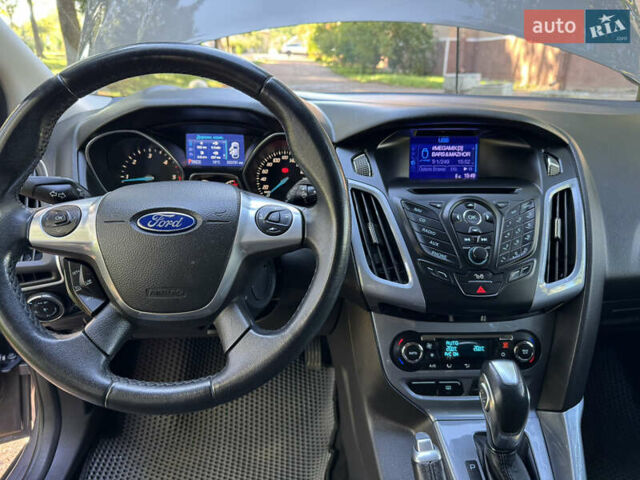 Сірий Форд Фокус, об'ємом двигуна 2 л та пробігом 205 тис. км за 8300 $, фото 20 на Automoto.ua