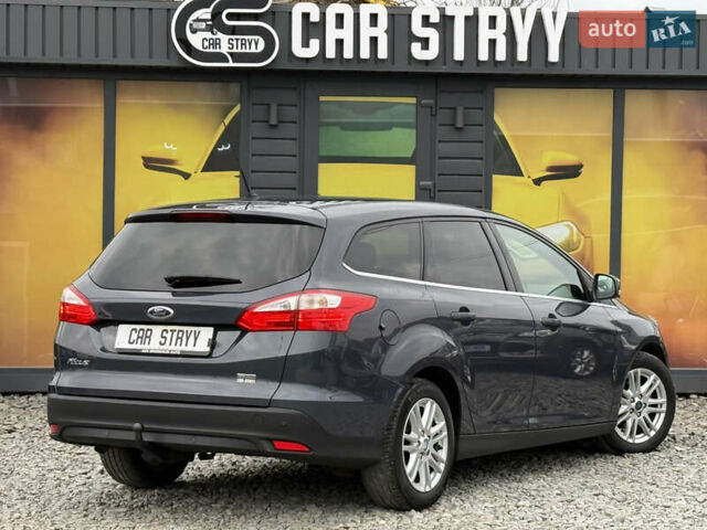 Серый Форд Фокус, объемом двигателя 1.6 л и пробегом 227 тыс. км за 8900 $, фото 3 на Automoto.ua