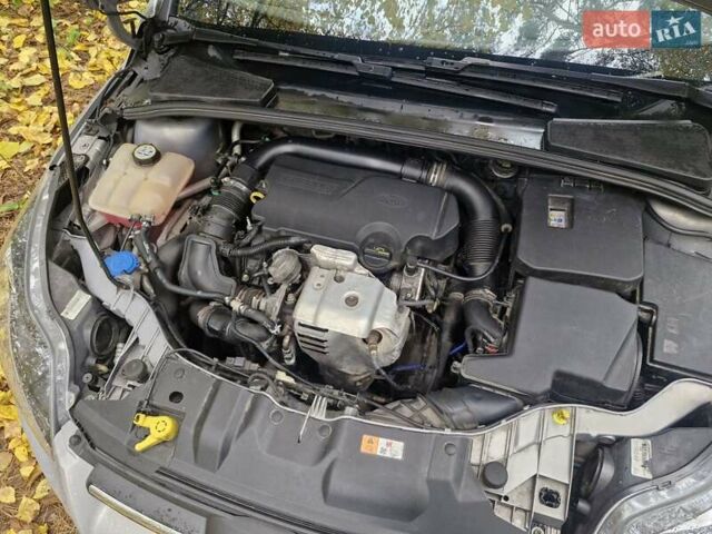 Сірий Форд Фокус, об'ємом двигуна 1 л та пробігом 80 тис. км за 7500 $, фото 56 на Automoto.ua