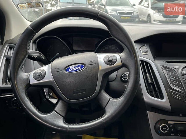 Серый Форд Фокус, объемом двигателя 1.56 л и пробегом 234 тыс. км за 8500 $, фото 10 на Automoto.ua