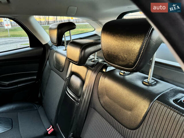 Сірий Форд Фокус, об'ємом двигуна 1.6 л та пробігом 219 тис. км за 9250 $, фото 143 на Automoto.ua