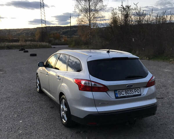 Форд Фокус 2013 в Львове на Automoto.ua Серый Форд Фокус, объемом двигателя 1.56 л и пробегом 259 тыс. км за 8400 $, фото 13 на Automoto.ua